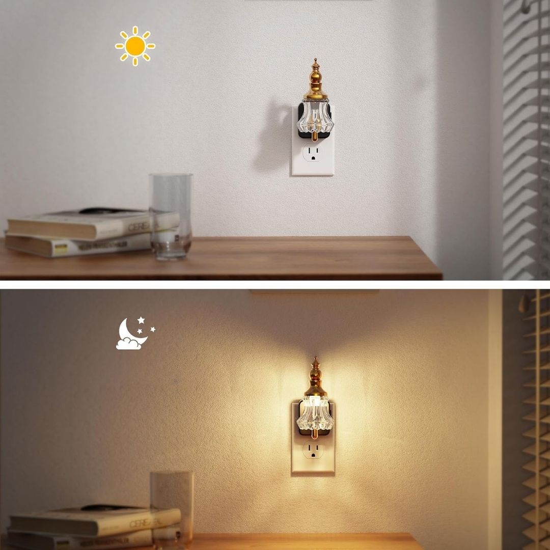 Antike Wandleuchte – Klassisches Steckdosenlicht im Vintage-Messing-Design